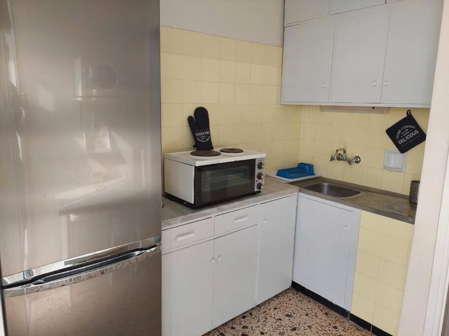 Endless Blue, In The Wave Apartment Peraia  ภายนอก รูปภาพ